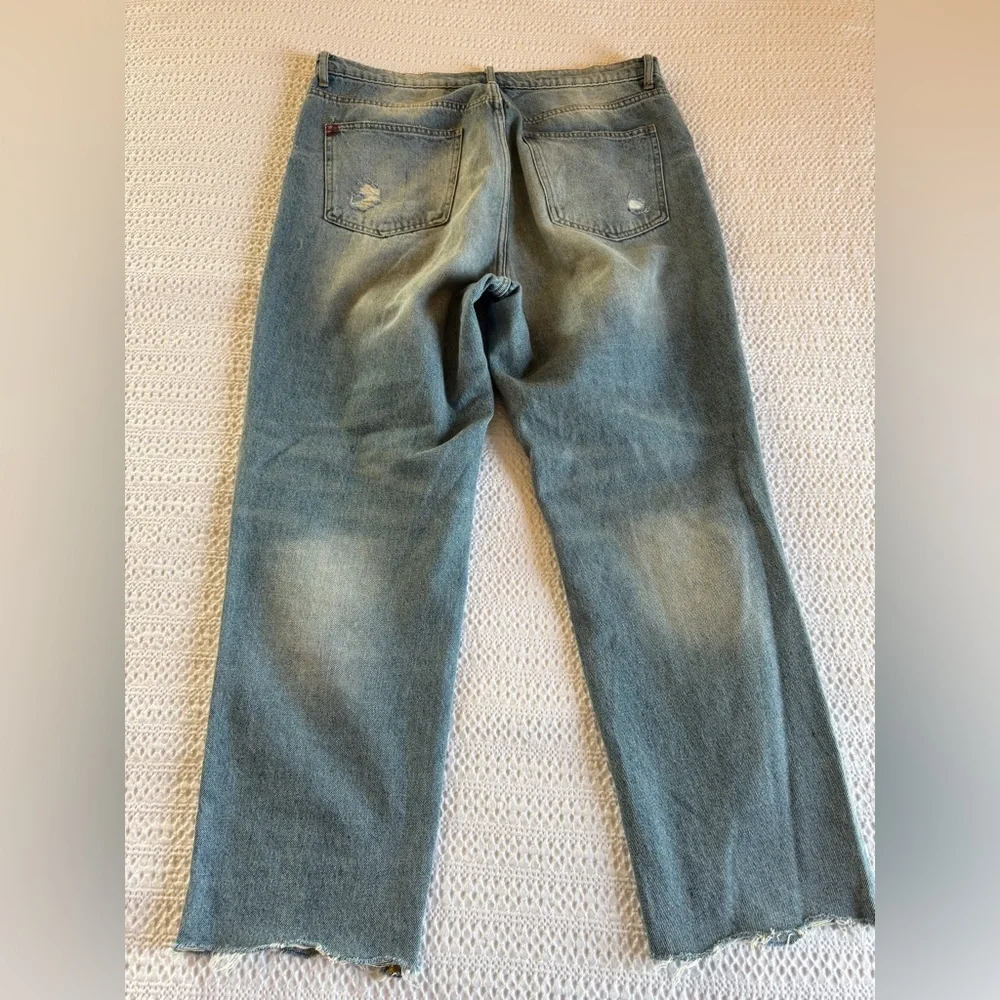 BDG distressed high rise straight leg jeans size 32 - Picture 3 of 6